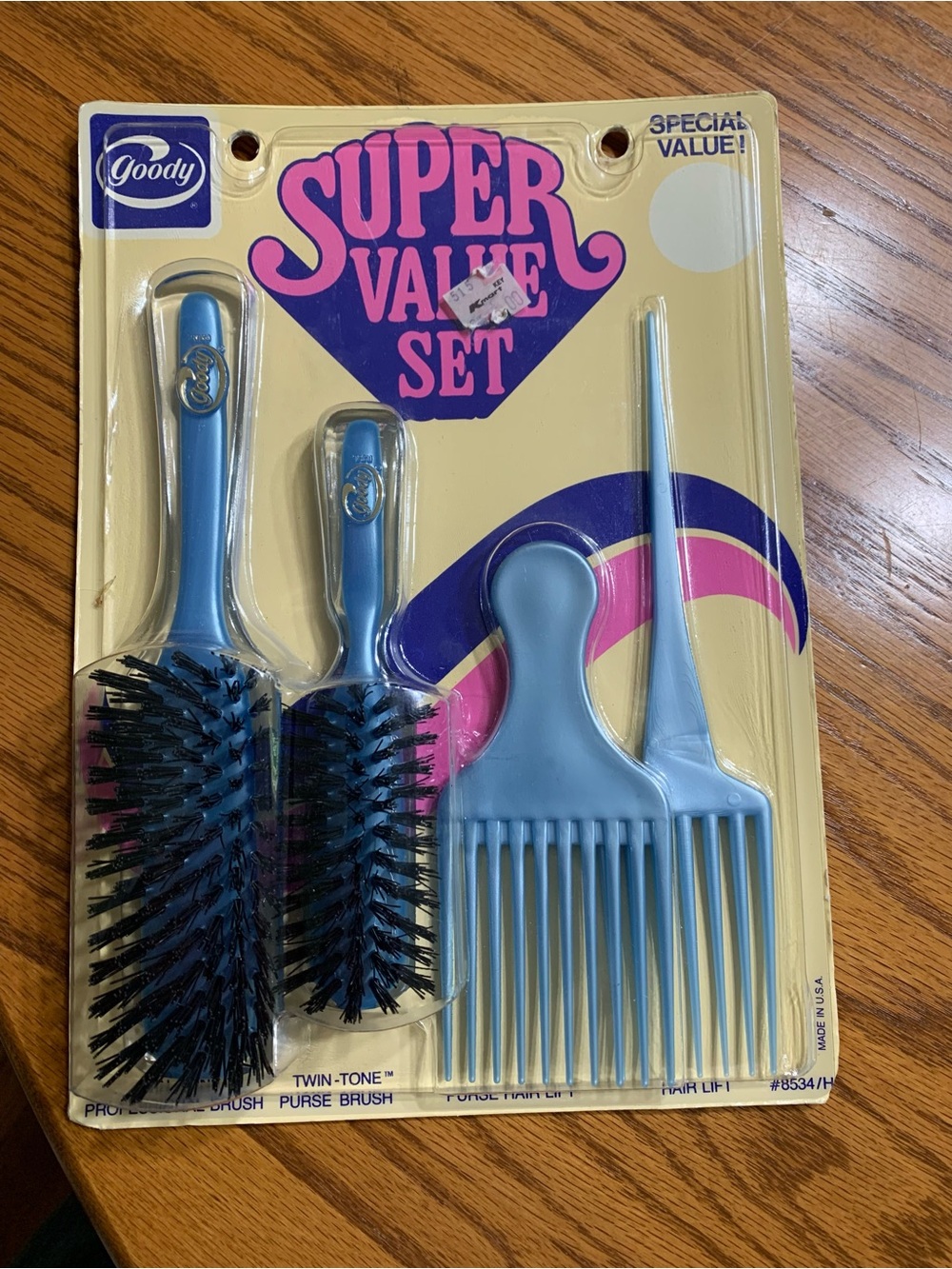 Vintage Goody brush and lift set. NWT